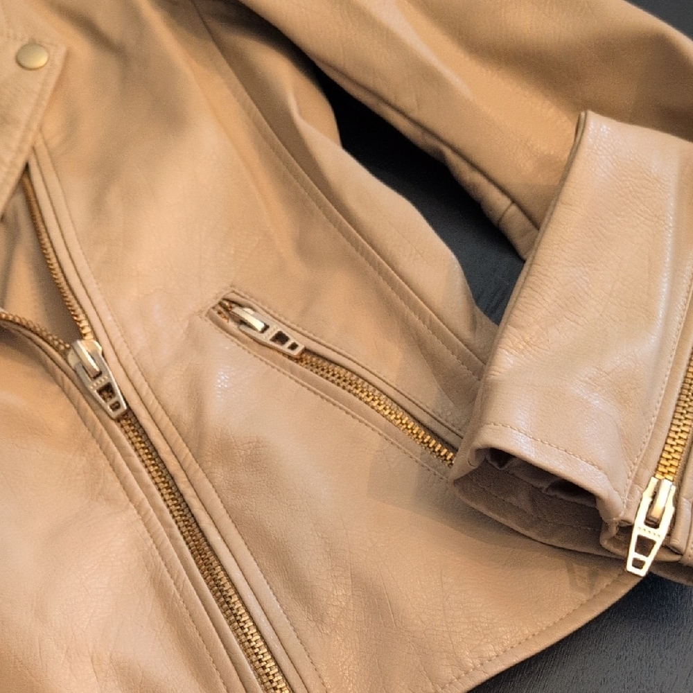 Blank NYC Tan Gold Jacket with Vintage Appeal - Picture 6 of 14